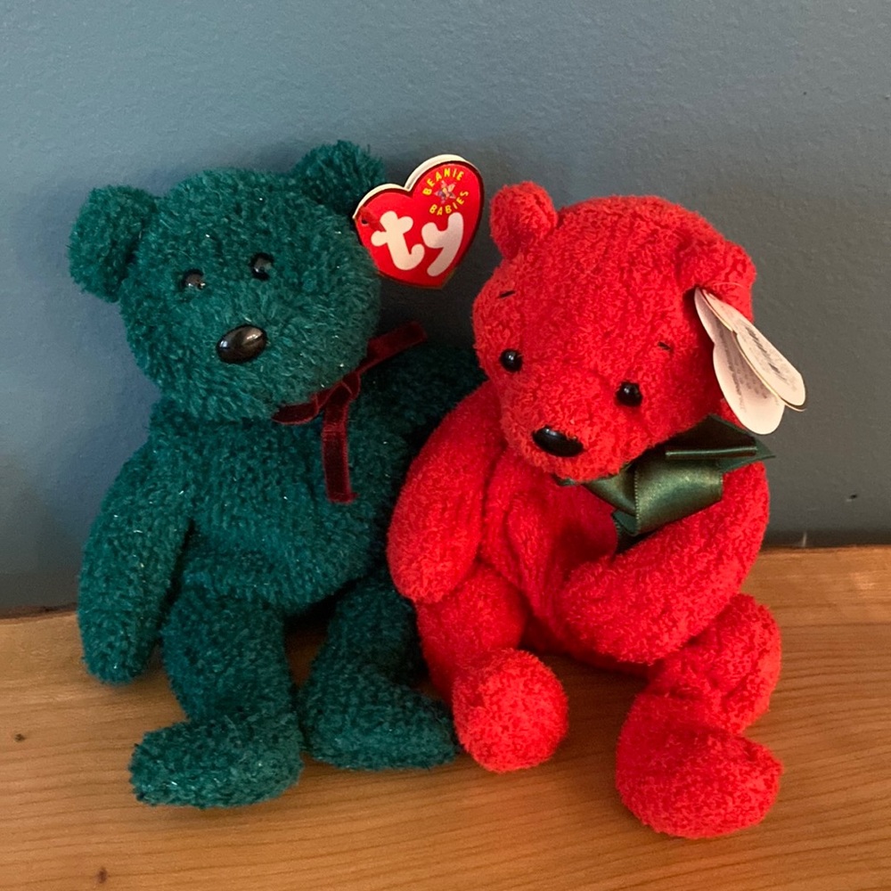 Mistletoe and 2001 Holiday beanie babies
